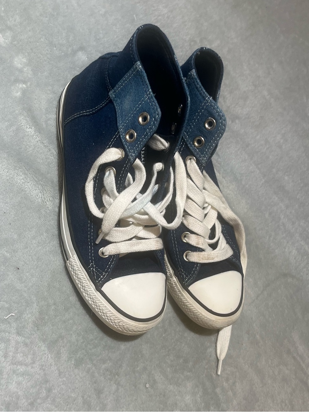 Women’s High-Top Canvas  denim Sneakers in Navy Blue